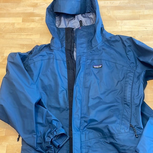 Patagonia Other - Good Condition Size Large Patagonia Rainjacket